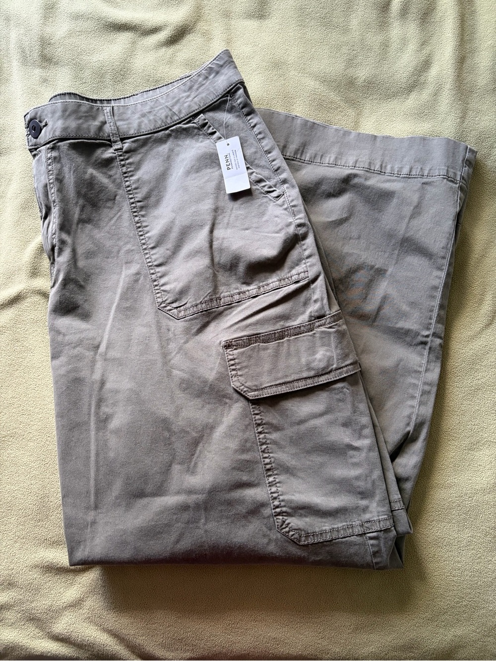 NWT dark green camo pants
